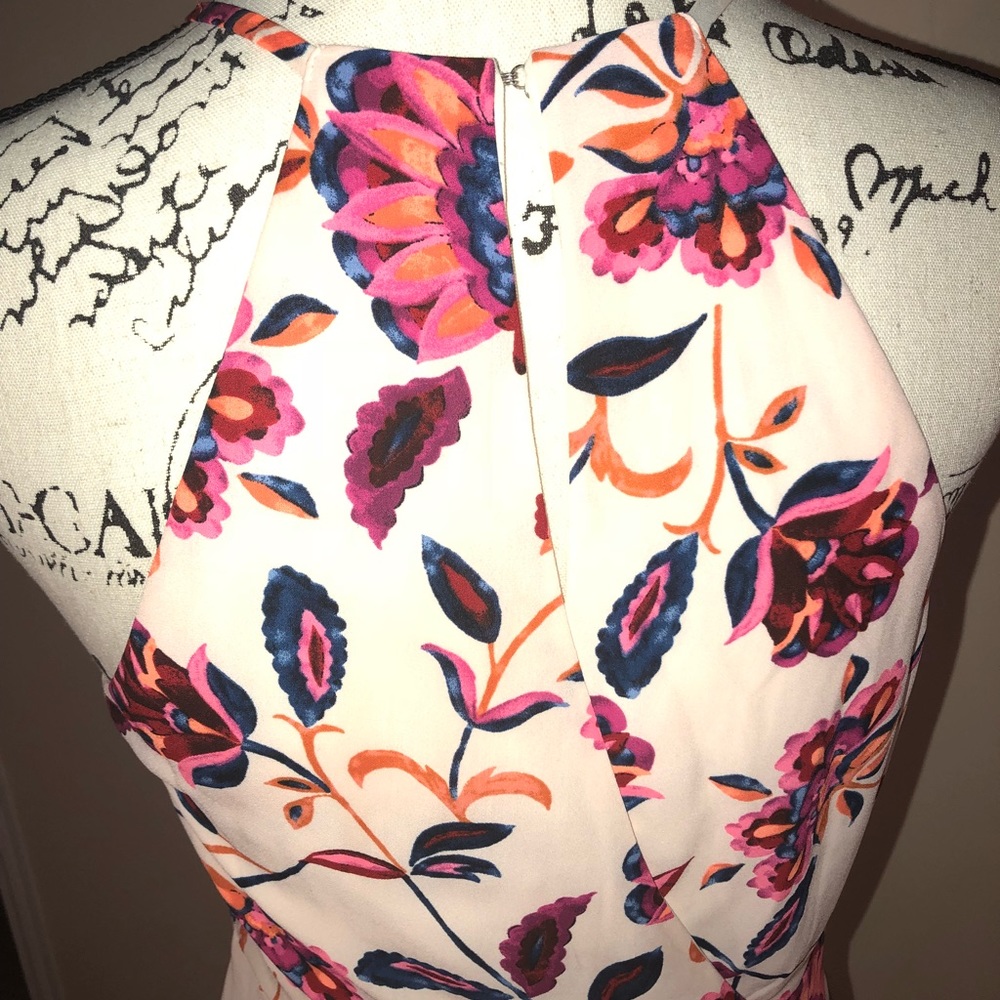 Cute Spring Dress - Picture 3 of 3